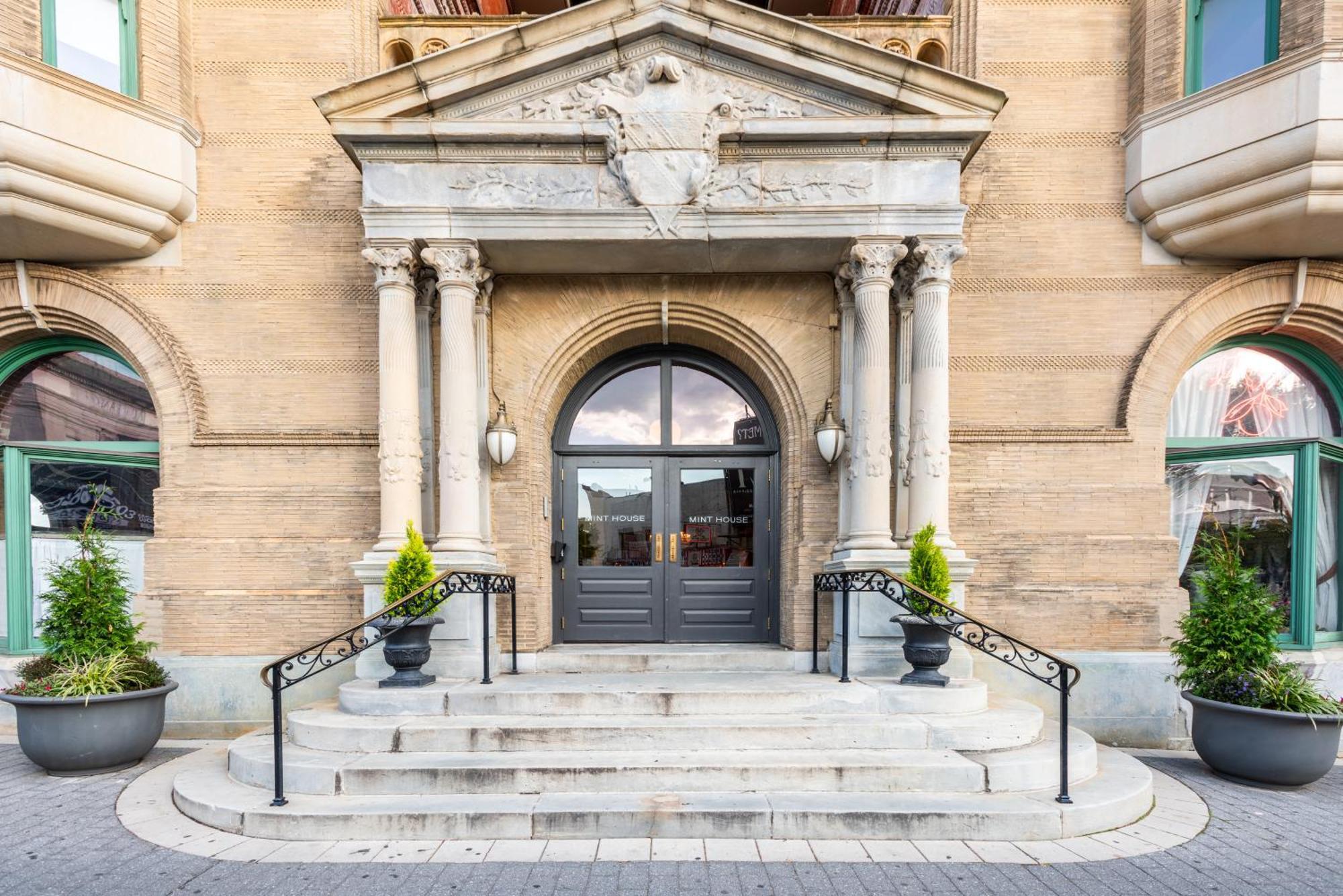 Mint House At The Divine Lorraine - * Filadelfia